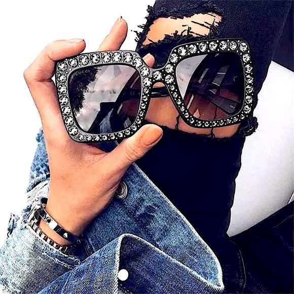 Black Rhinestone Oversized Sunglasses🕶 - Picture 6 of 13